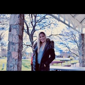 Meet your Posher, Melissa